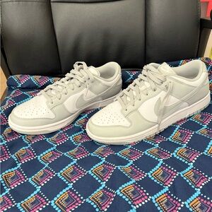 Nike Dunk Low – Size 9 👟